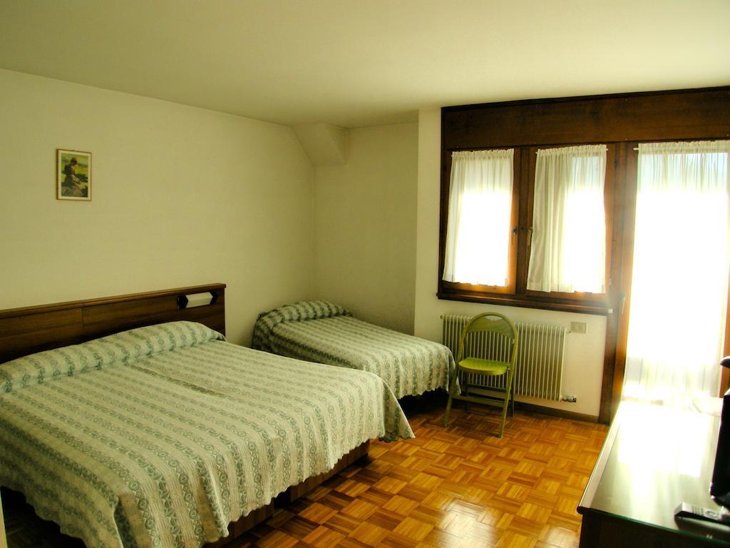 Hotel Europa Cembra Cembra Lisignago Cameră foto